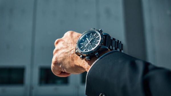 Top 5 montres en acier pour les hommes contemporains